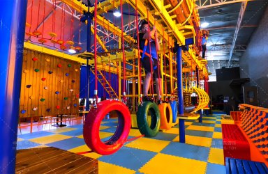 菲律賓達(dá)沃市中心商場超級(jí)挑戰(zhàn)者樂園